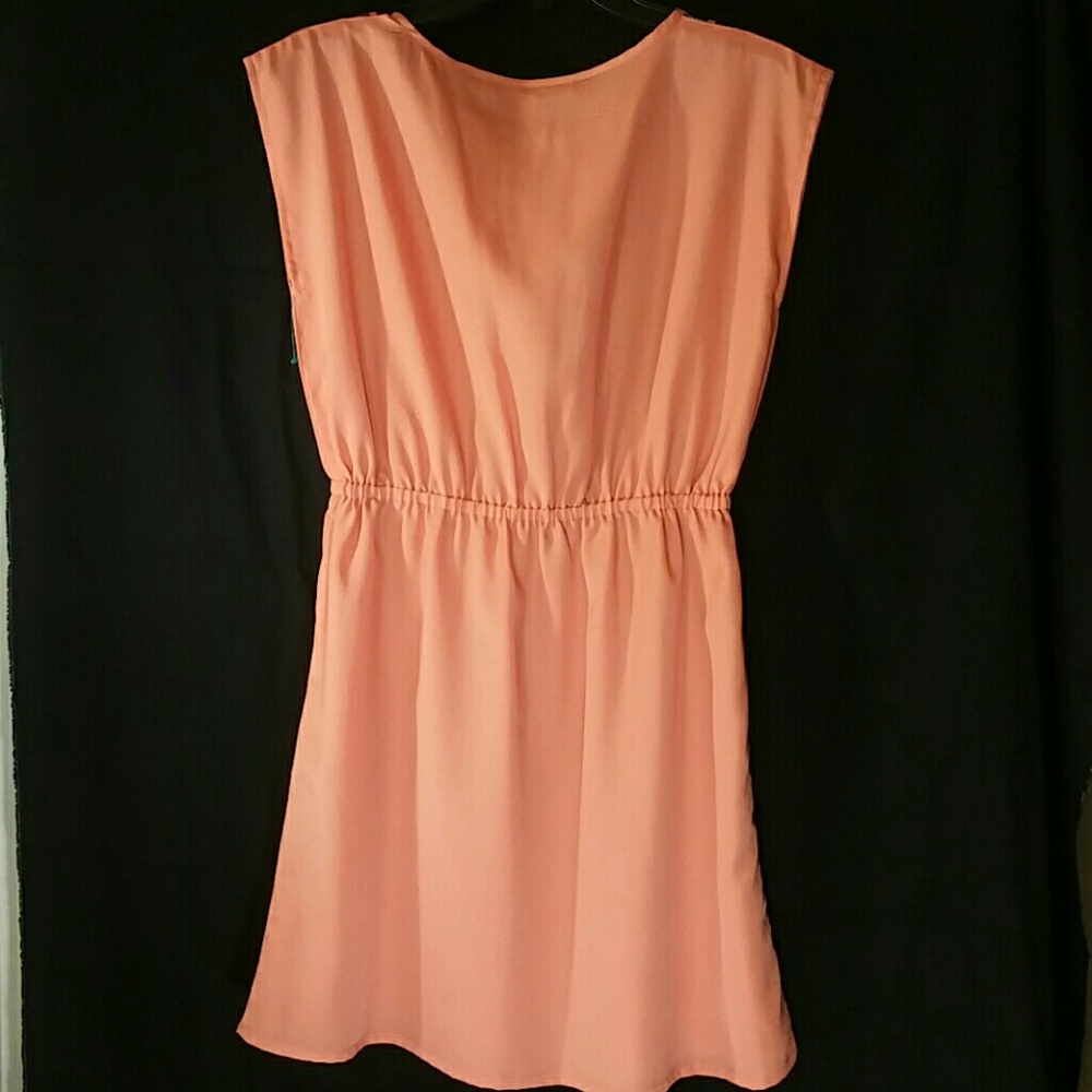 Dress - Picture 3 of 3